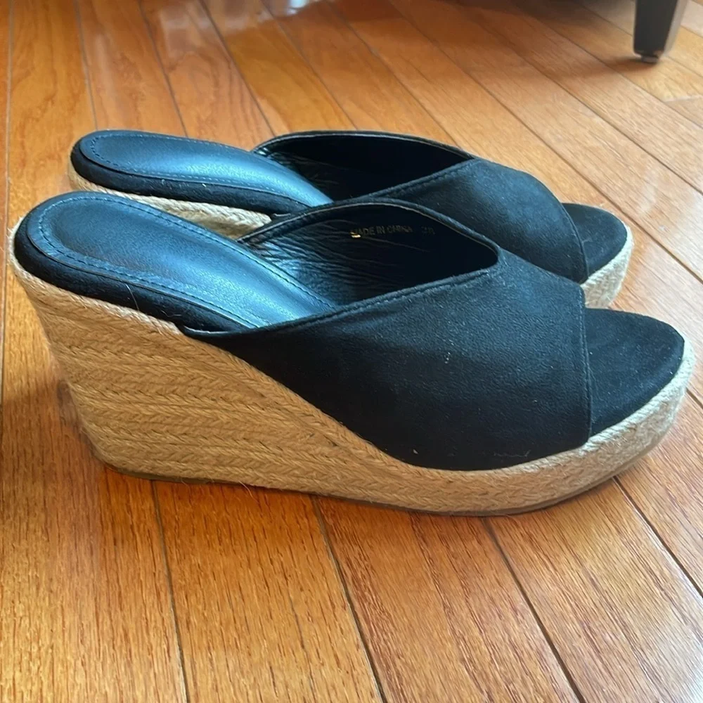 🍰 black vegan slip on espadrille wedges
